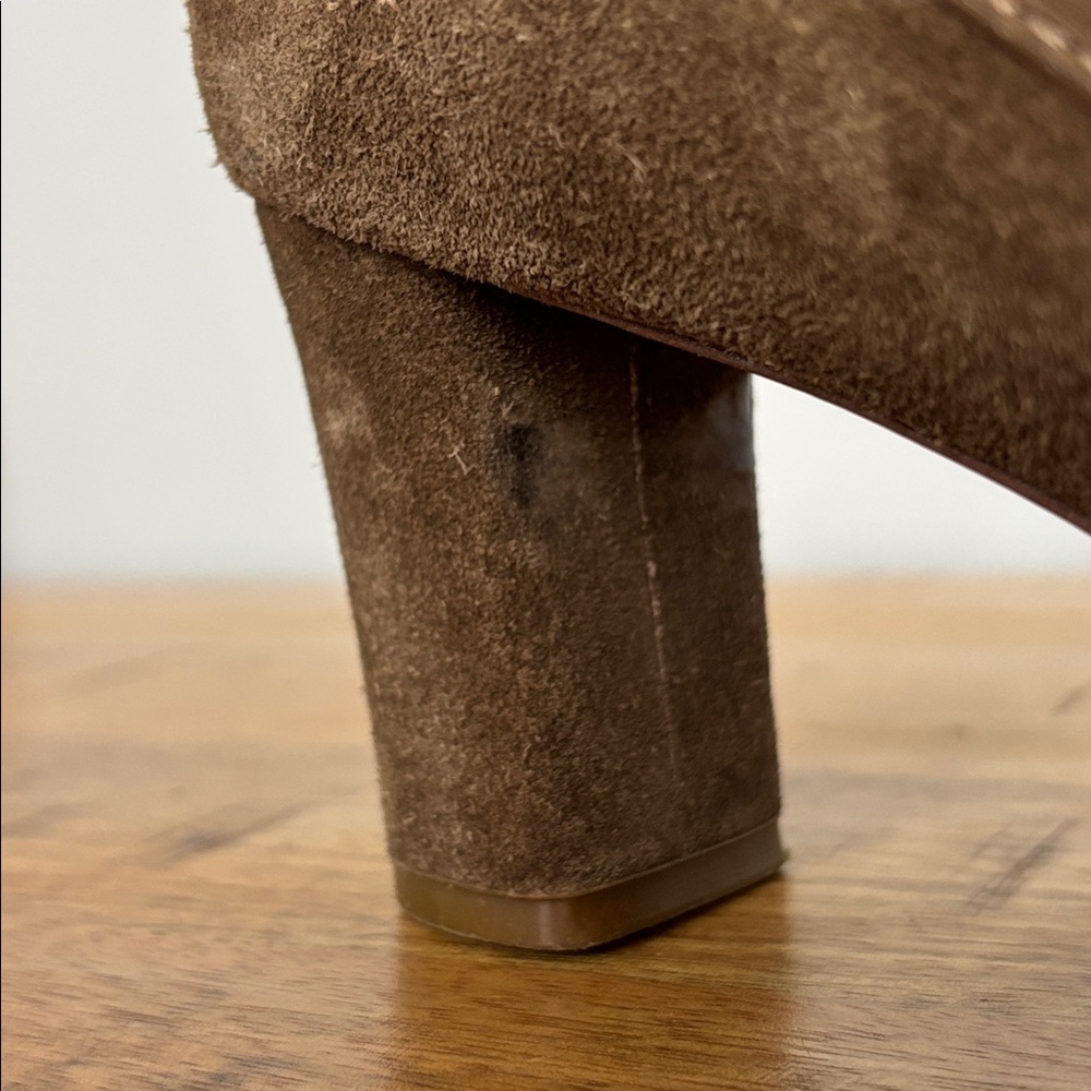 Tory Burch Y2K Salem Brown Suede Pumps with Gold-tone Chain Detail size 9.5 - Picture 8 of 12